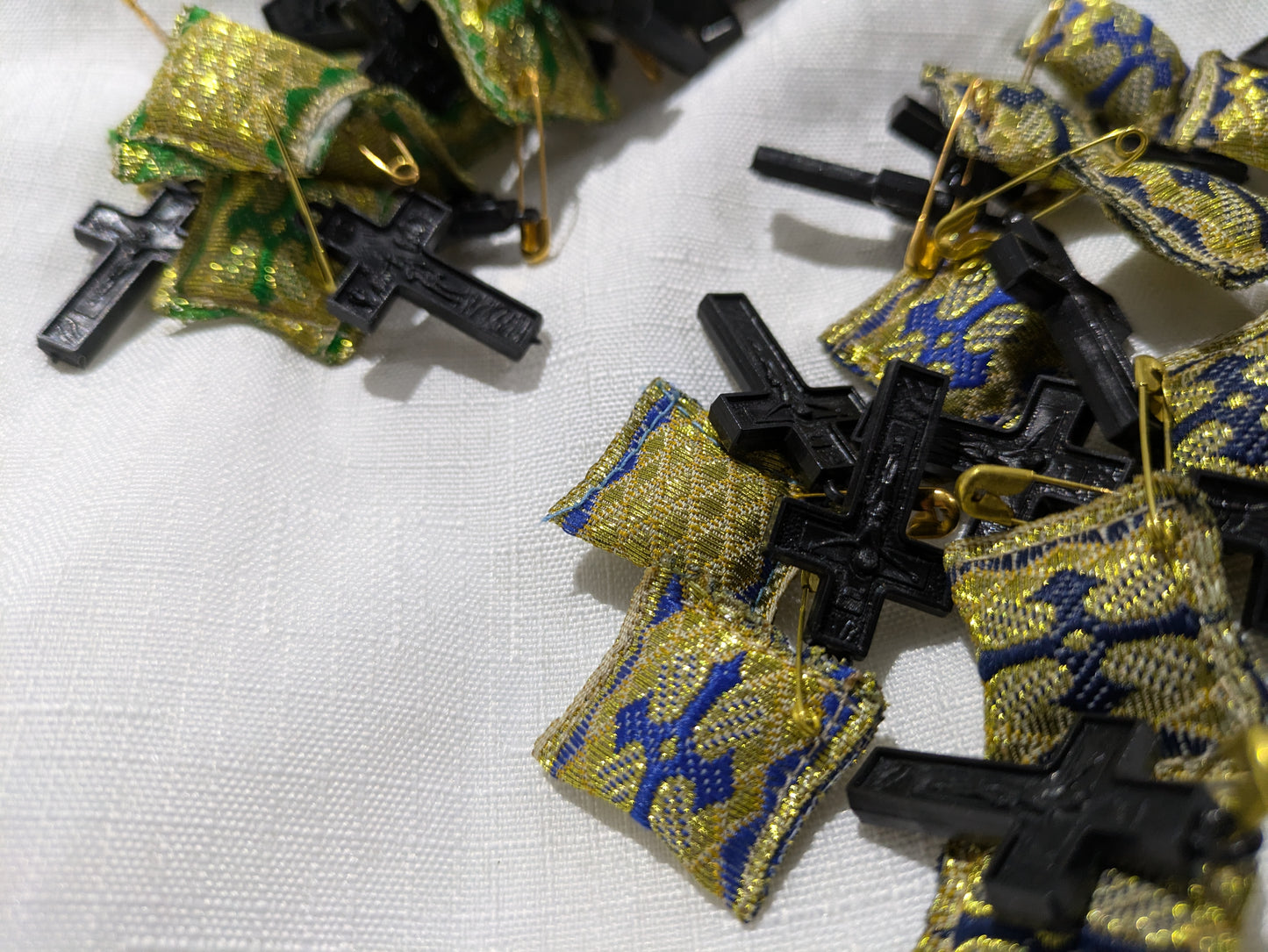 Filaxto with Imaged Cross Charm