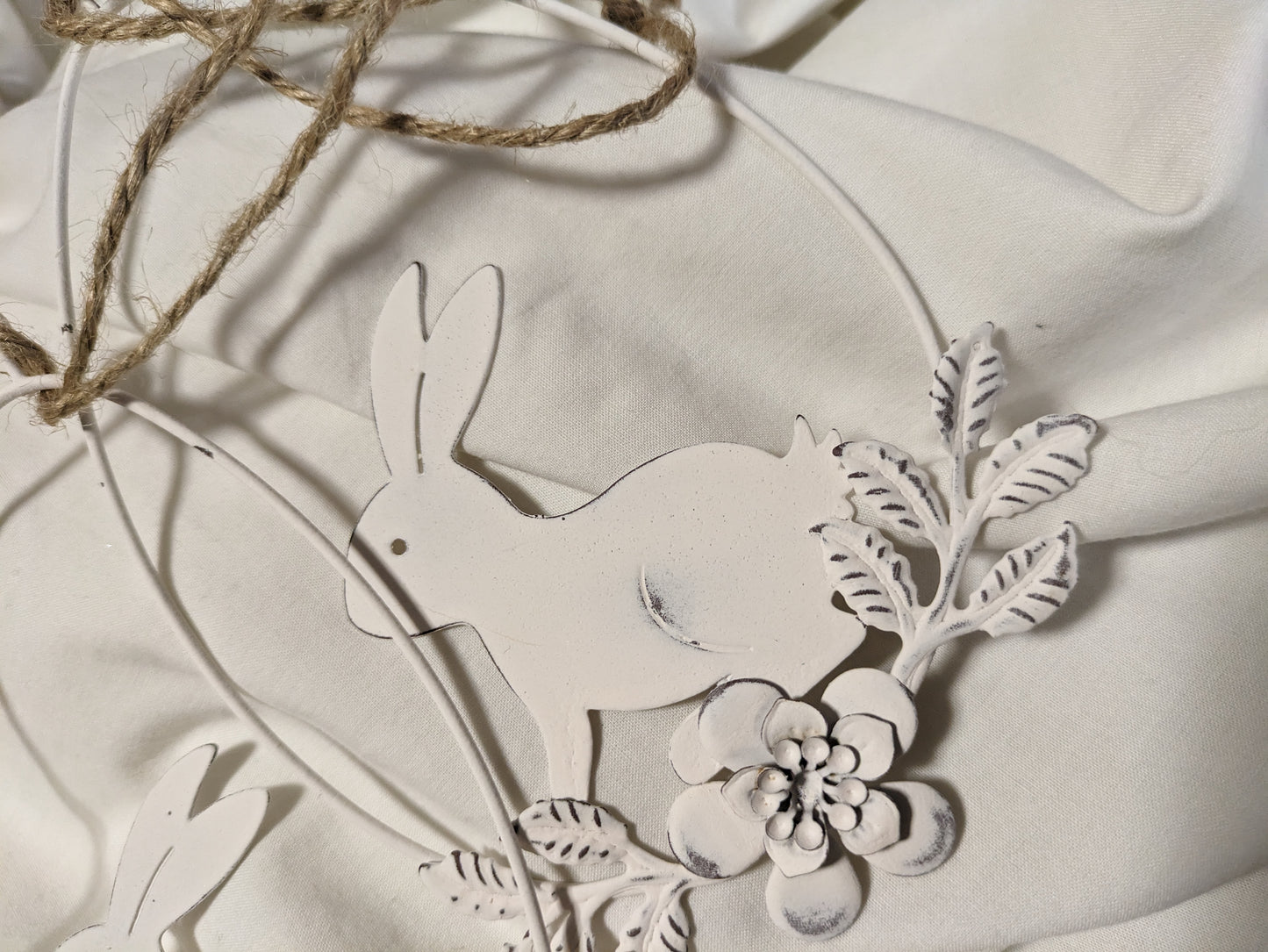 Metal decorative hanging