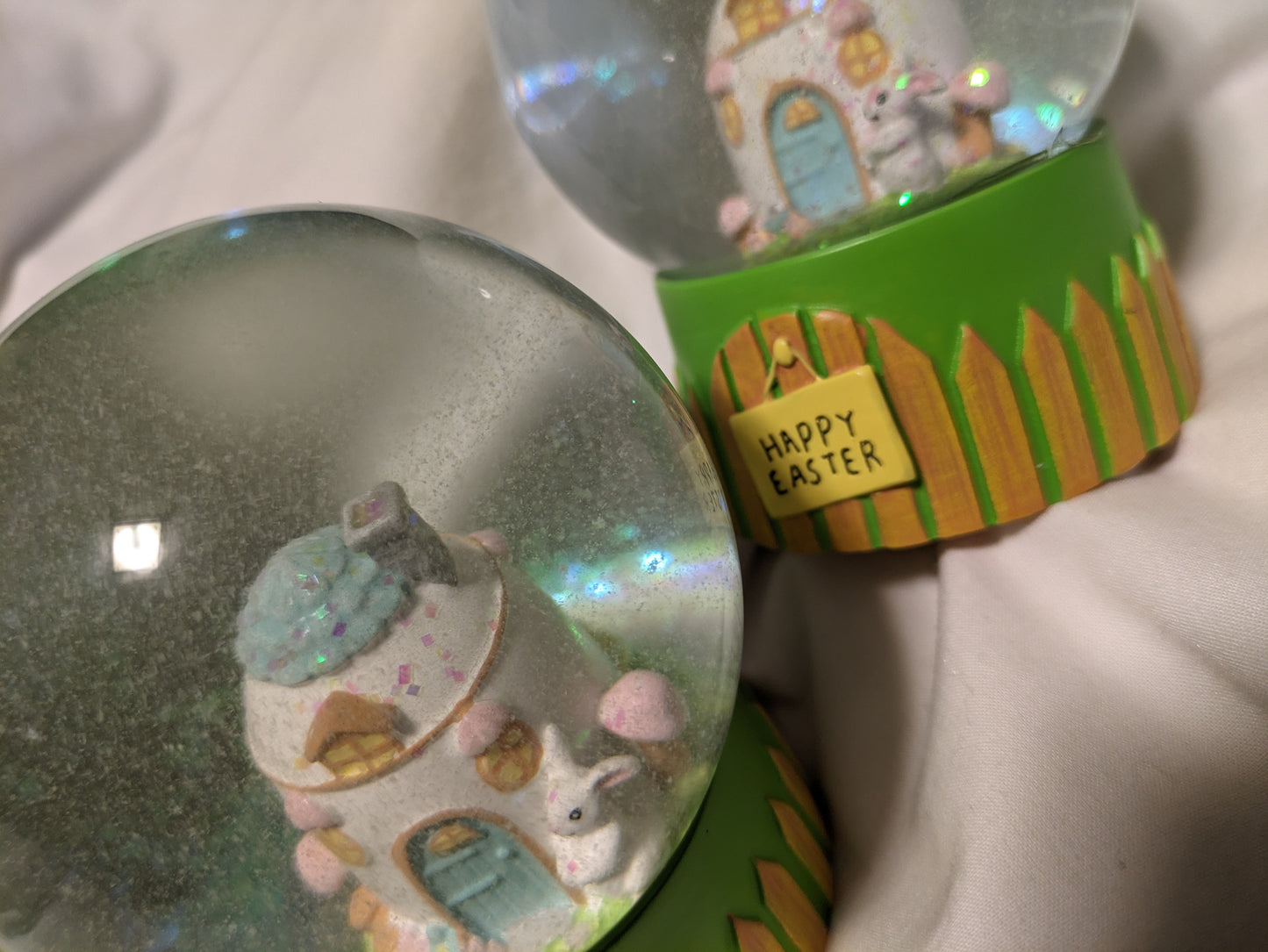 Happy easter house snow dome