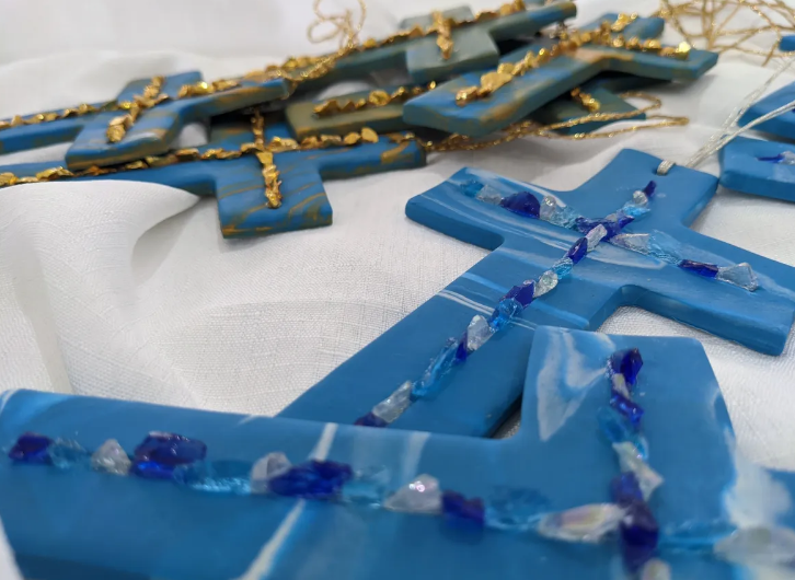 Pieces Blue