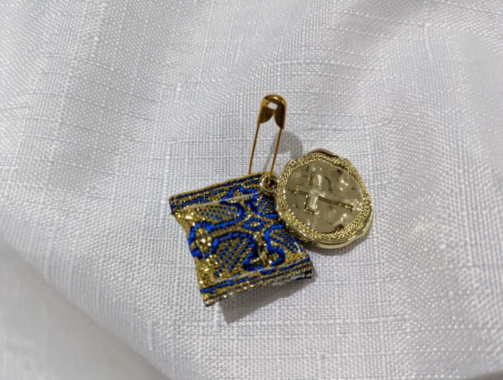 Filaxto with Cross Charm - Blue/Gold
