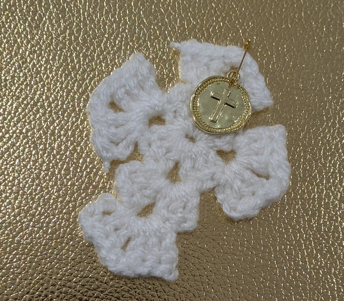 White Crochet Filaxto