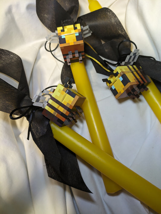 Minecraft 'Bee' Candle